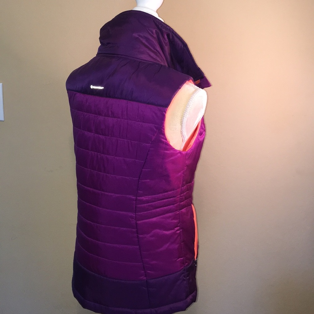 Champion Puffer Vest Size SP - Picture 4 of 7